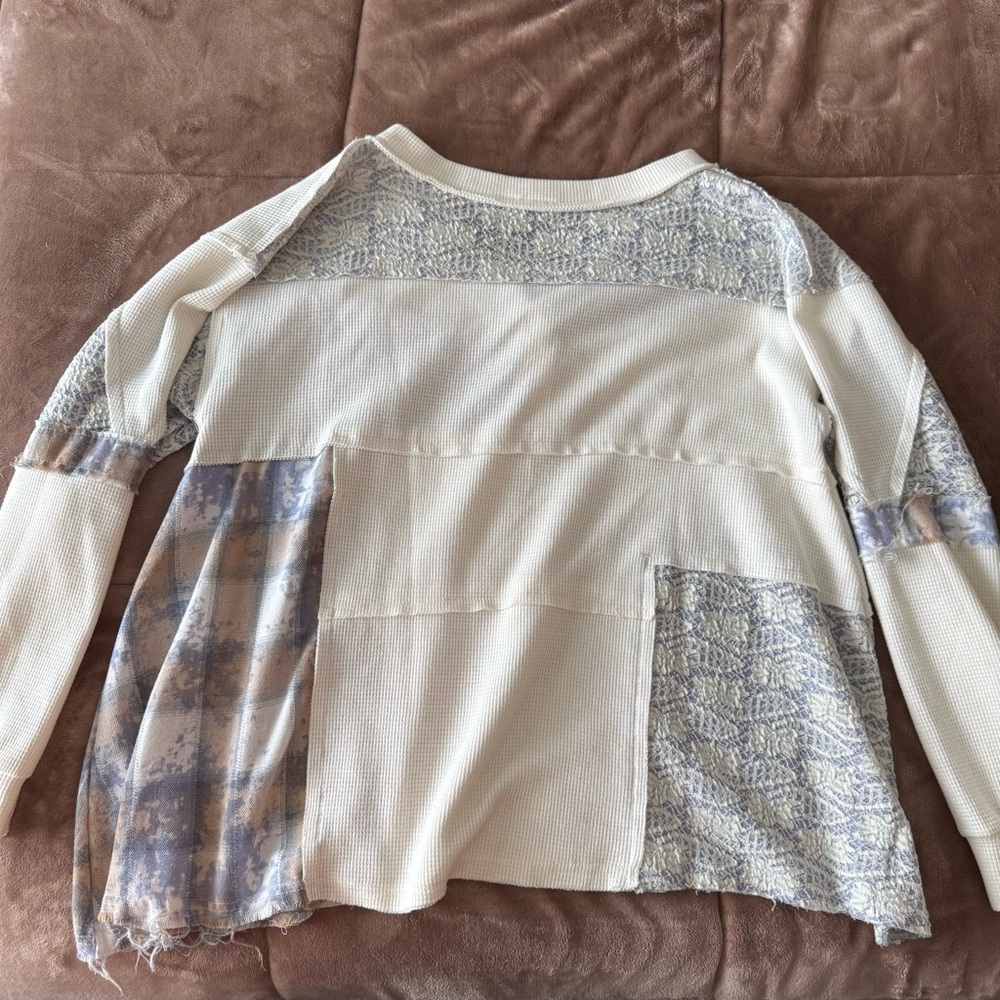 POL Patchwork Sweatshirt - Picture 4 of 4